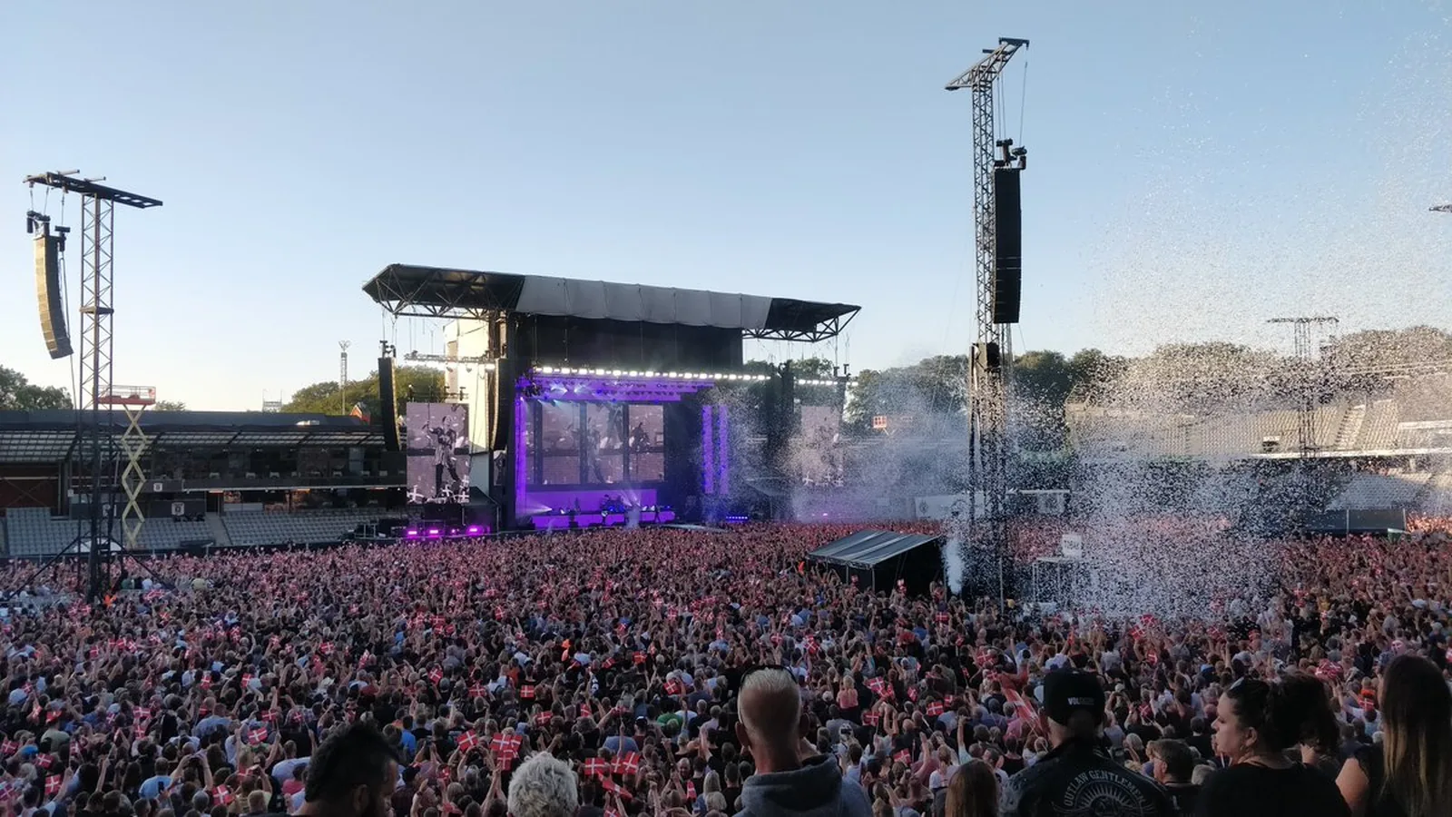 Delay towers til turnéproduktion